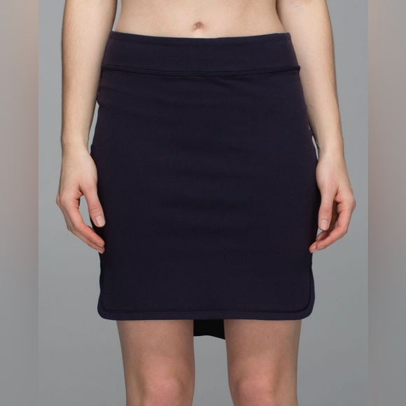LULULEMON | Naval blue city skirt - Picture 3 of 9